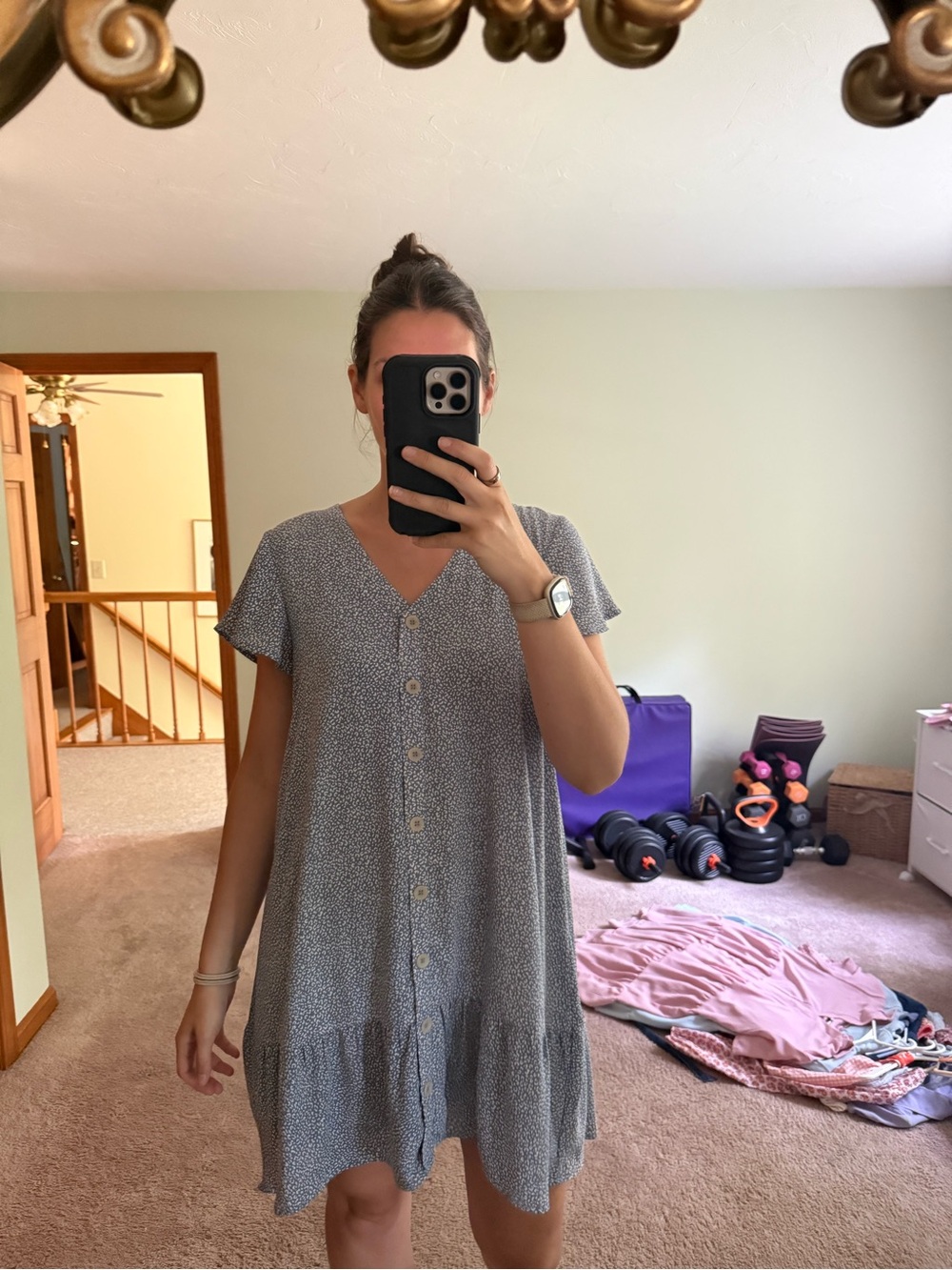 Gray Button-Front Flutter Sleeve Dress